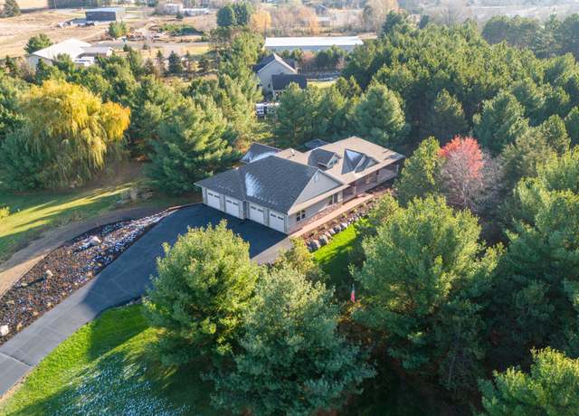 Property at 670 200th Ave, Somerset, WI 54025, 3 beds, 4 baths