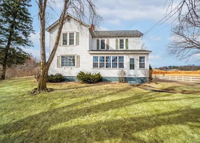 Property at 1410 Prairie Ln, Eau Claire, WI 54703, 4 beds, 3 baths