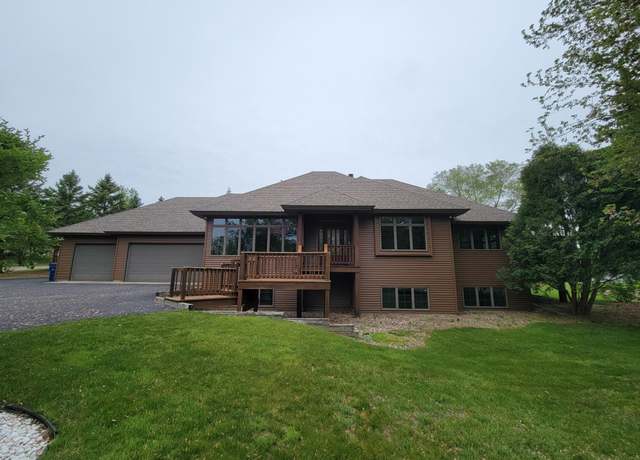 Property at 1605 26th St SE, Saint Cloud, MN 56304, 4 beds, 3 baths