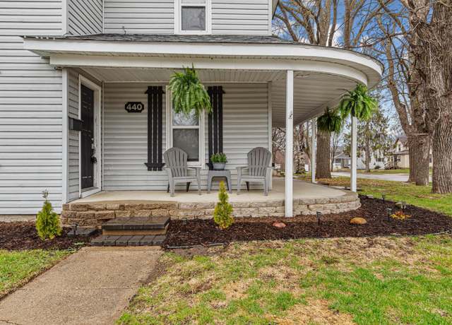 Property at 440 E Rose St, Owatonna, MN 55060, 3 beds, 2 baths