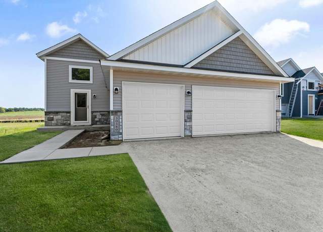 Property at 109 Maple Ct, Cannon Falls, MN 55009, 6 beds, 3 baths