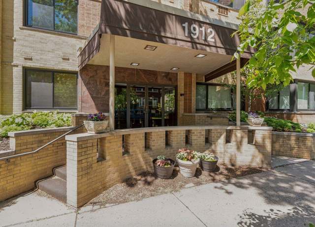 Property at 1912 Dupont Ave S #302, Minneapolis, MN 55403, 1 bed, 1 bath