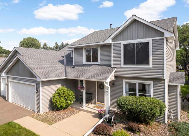 Property at 1392 Interlachen Cir, Woodbury, MN 55125, 4 beds, 4 baths