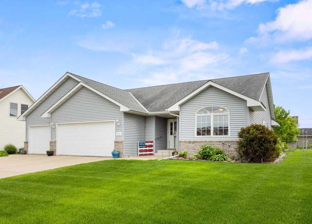 Property at 2101 Blake Ave, Lester Prairie, MN 55354, 4 beds, 3 baths