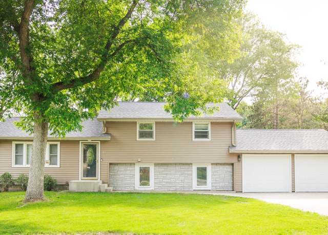 Property at 801 Riverside Ave N, Sartell, MN 56377, 5 beds, 2 baths