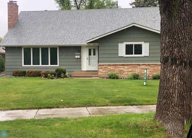 Property at 2902 3rd St N, Fargo, ND 58102, 4 beds, 3 baths