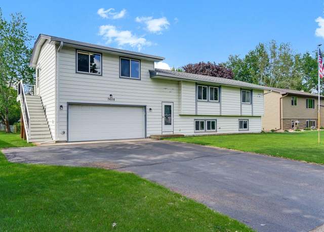 Property at 7608 119th Ln N, Champlin, MN 55316, 3 beds, 2 baths