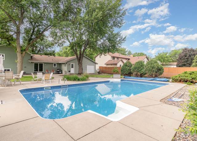 Property at 9962 107th Pl N, Maple Grove, MN 55369, 3 beds, 2 baths