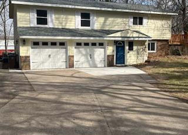 Property at 3665 Oakgreen Ave N, Baytown Twp, MN 55082, 4 beds, 3 baths