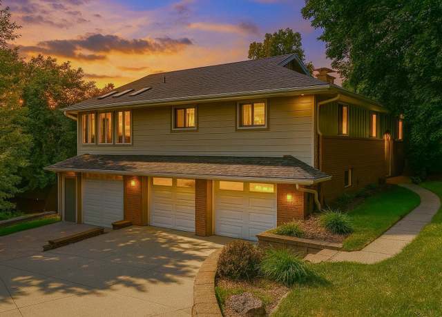 Property at 30 Interlachen Ln, Tonka Bay, MN 55331, 3 beds, 3 baths