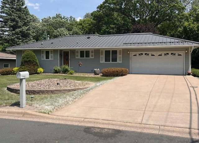 Property at 5951 Oakwood Mnr NE, Fridley, MN 55432, 4 beds, 2 baths