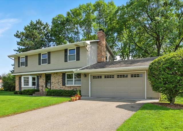 Property at 3009 W 96th St, Bloomington, MN 55431, 4 beds, 3 baths
