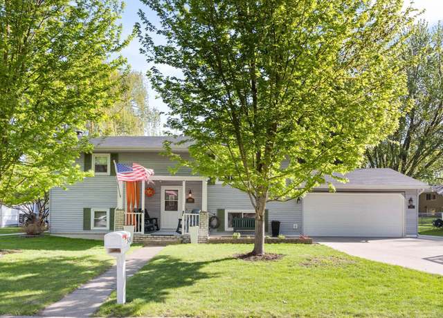 Property at 309 13th St S, Buffalo, MN 55313, 4 beds, 2 baths