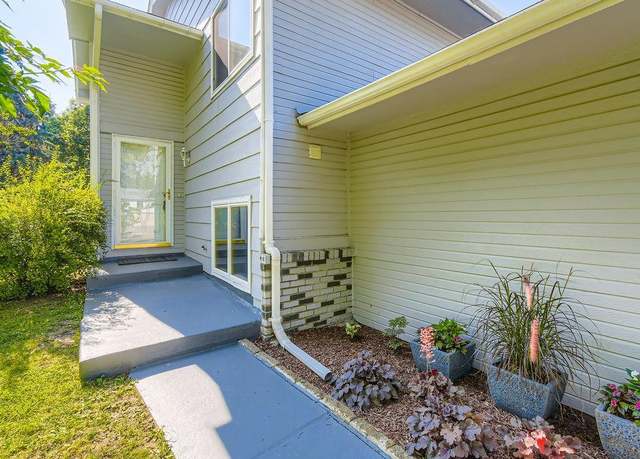Property at 8905 Magnolia Ln N, Maple Grove, MN 55369, 3 beds, 2 baths