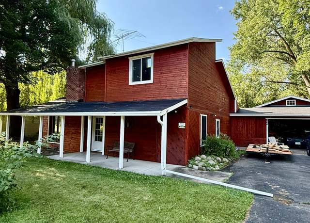 Property at 664 Roosevelt Rd, Saint Cloud, MN 56301, 2 beds, 1 bath