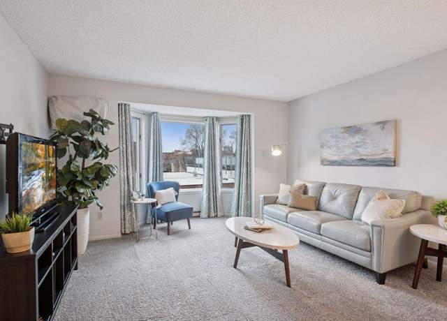 Property at 2425 E Franklin Ave #309, Minneapolis, MN 55406, 2 beds, 1 bath