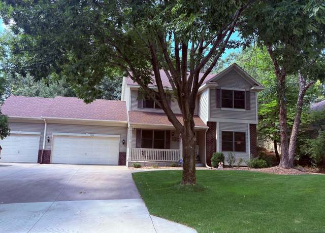 Property at 5903 Bryant Ln, Inver Grove Heights, MN 55076, 4 beds, 4 baths