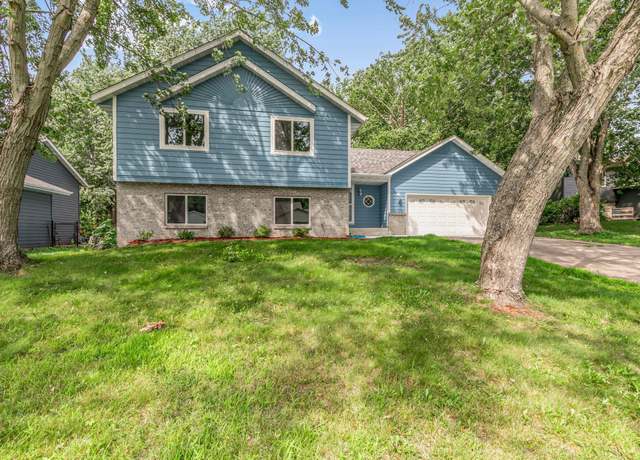 Property at 1107 10th Ave N, Sauk Rapids, MN 56379, 4 beds, 2 baths