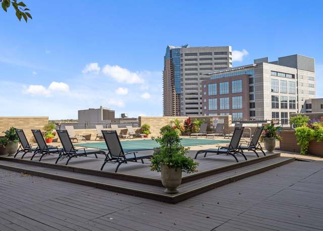 Property at 66 9th St E #1310, Saint Paul, MN 55101, 1 bed, 1 bath