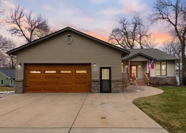 Property at 86 206th St, Alden Twp, WI 54017, 5 beds, 3 baths