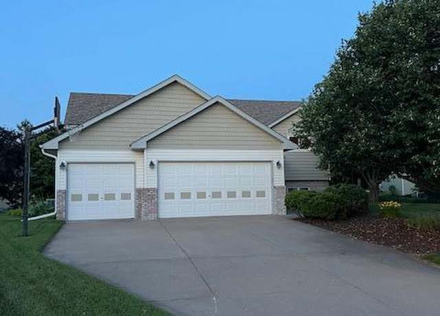 Property at 8918 Prestwick Pkwy N, Brooklyn Park, MN 55443, 4 beds, 3 baths