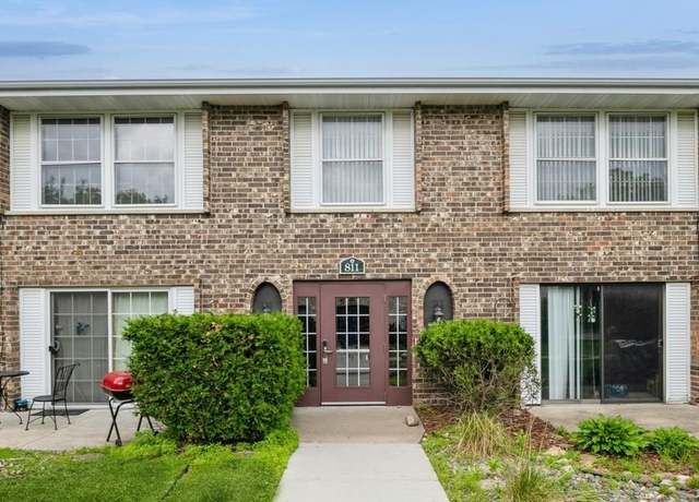 Property at 811 Smetana Rd #8, Hopkins, MN 55343, 1 bed, 1 bath