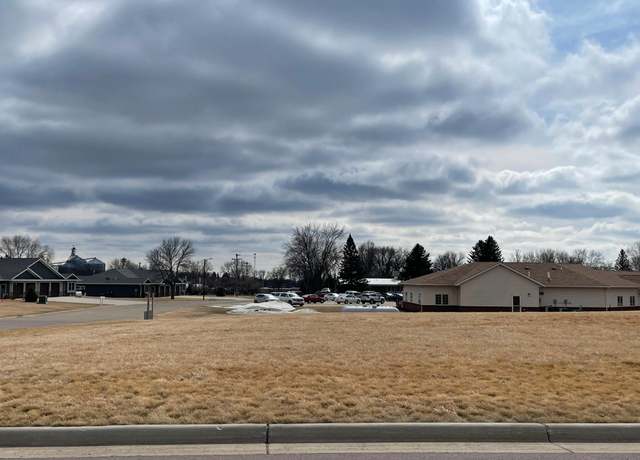Property at 501 Hillcrest St, Edgerton, MN 56128