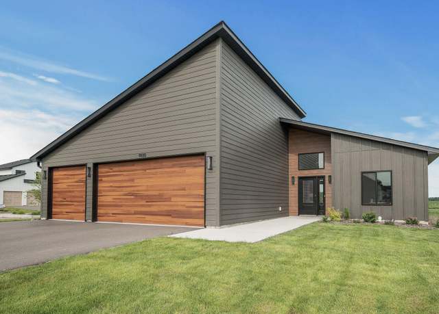 Property at 9930 14th Cir NE, Saint Michael, MN 55376, 4 beds, 4 baths
