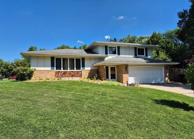 Property at 1966 14th St NW, New Brighton, MN 55112, 3 beds, 2 baths