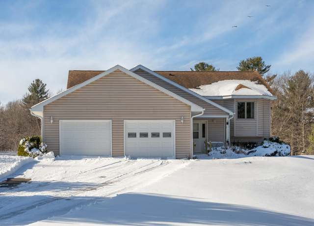 Property at 1349 64th St, Apple River Twp, WI 54889, 4 beds, 2 baths