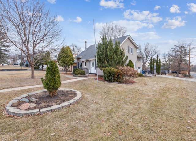 Property at 5945 Kellogg Ave, Edina, MN 55424, 4 beds, 4 baths