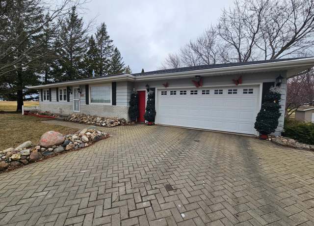 Property at 1810 Michaelle Ln, Albert Lea, MN 56007, 3 beds, 2 baths