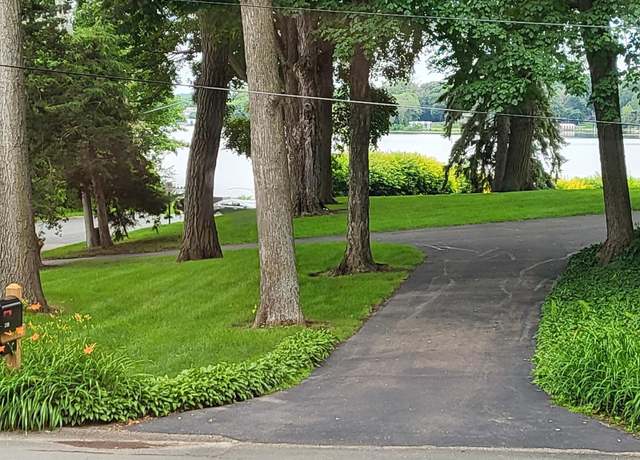 Property at 2022 Lake Rd, Minnetonka Beach, MN 55391, 3 beds, 3 baths