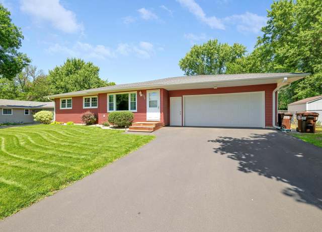 Property at 1022 5th St W, Hastings, MN 55033, 3 beds, 1 bath