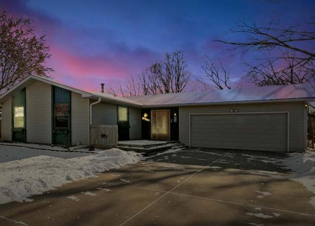 Property at 9705 Garrison Way, Eden Prairie, MN 55347, 3 beds, 2 baths