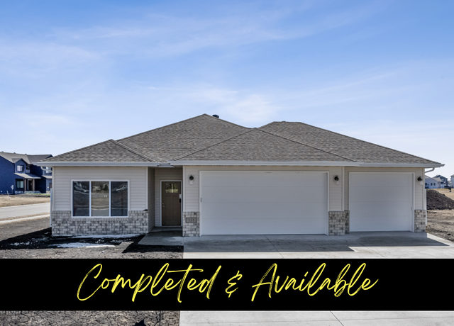 Property at 333 48th Ave S, Moorhead, MN 56560, 3 beds, 2 baths