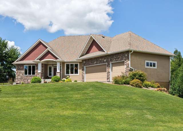Property at 18922 Edgewood Ln, Credit River Twp, MN 55372, 4 beds, 5 baths