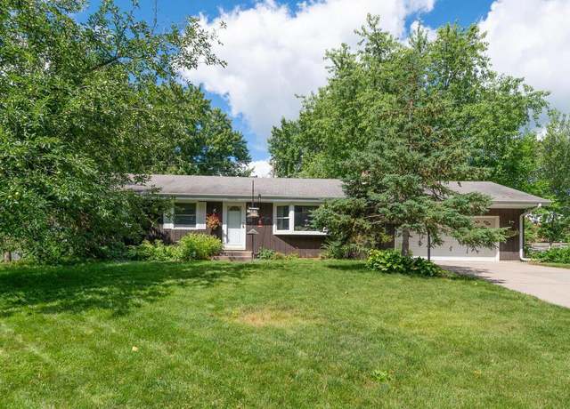 Property at 10016 Irwin Rd, Bloomington, MN 55437, 3 beds, 2 baths