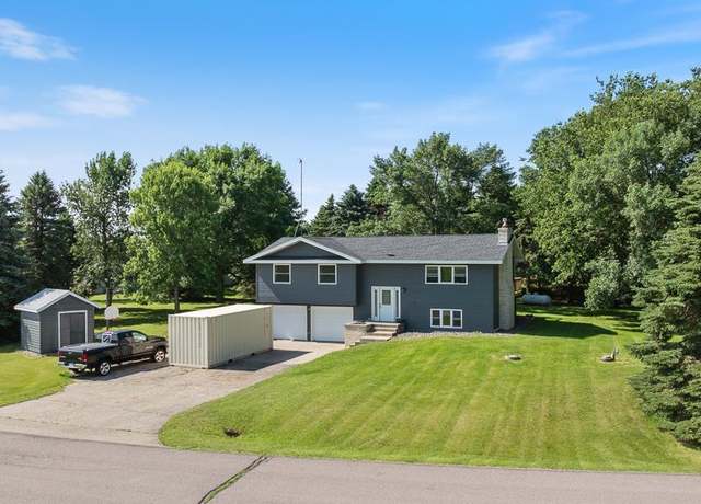 Property at 6006 Rolling Hills Dr SW, Montevideo, MN 56265, 3 beds, 3 baths