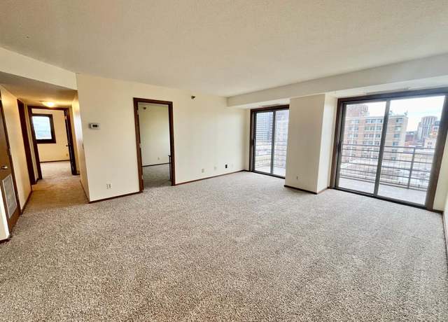 Property at 26 10th St W #1311, Saint Paul, MN 55102, 3 beds, 2 baths