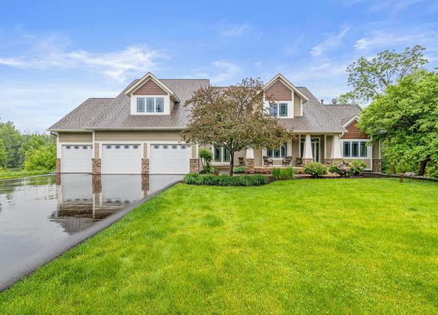 Property at 5177 Muir Ave N, Baytown Twp, MN 55082, 4 beds, 5 baths