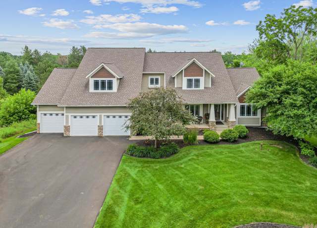 Property at 5177 Muir Ave N, Baytown Twp, MN 55082, 4 beds, 5 baths