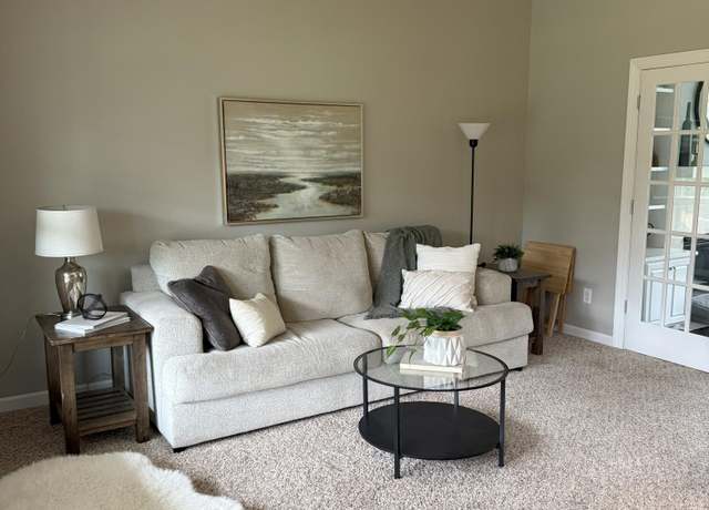 Property at 1780 96th St E, Inver Grove Heights, MN 55077, 4 beds, 3 baths
