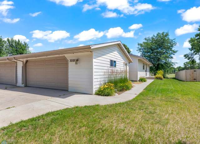 Property at 3008 18th St S, Fargo, ND 58103, 3 beds, 1 bath