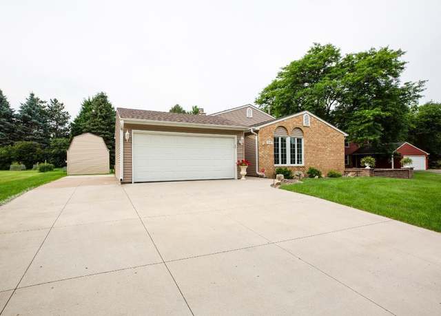 Property at 12115 50th Ave N, Plymouth, MN 55442, 4 beds, 2 baths