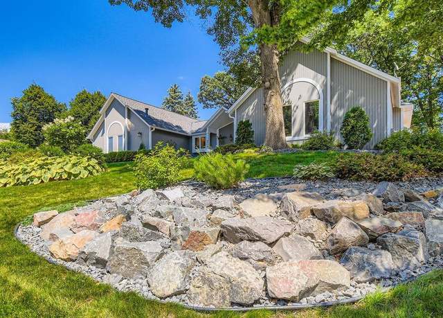 Property at 4536 Foothill Trl, Vadnais Heights, MN 55127, 5 beds, 4 baths