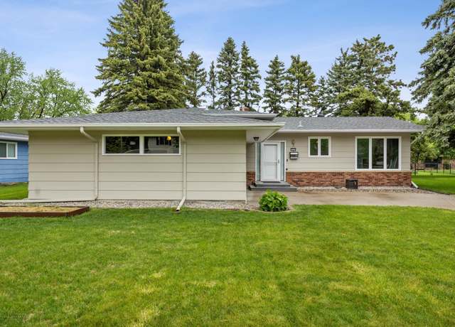 Property at 2514 Willow Rd N, Fargo, ND 58102, 4 beds, 2 baths