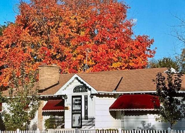 Property at 8541 Queen Ave S, Bloomington, MN 55431, 4 beds, 2 baths