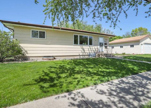 Property at 200 6th Ave E, West Fargo, ND 58078, 3 beds, 1 bath