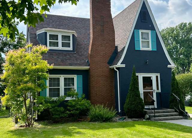 Property at 917 Bidwell St, West Saint Paul, MN 55118, 3 beds, 2 baths